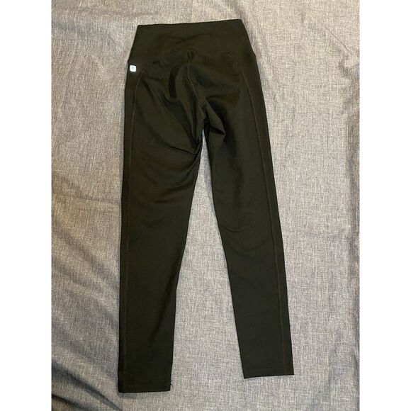 NWT Fabletics High Waisted Leggings in Black 7/8 XS - Picture 2 of 11